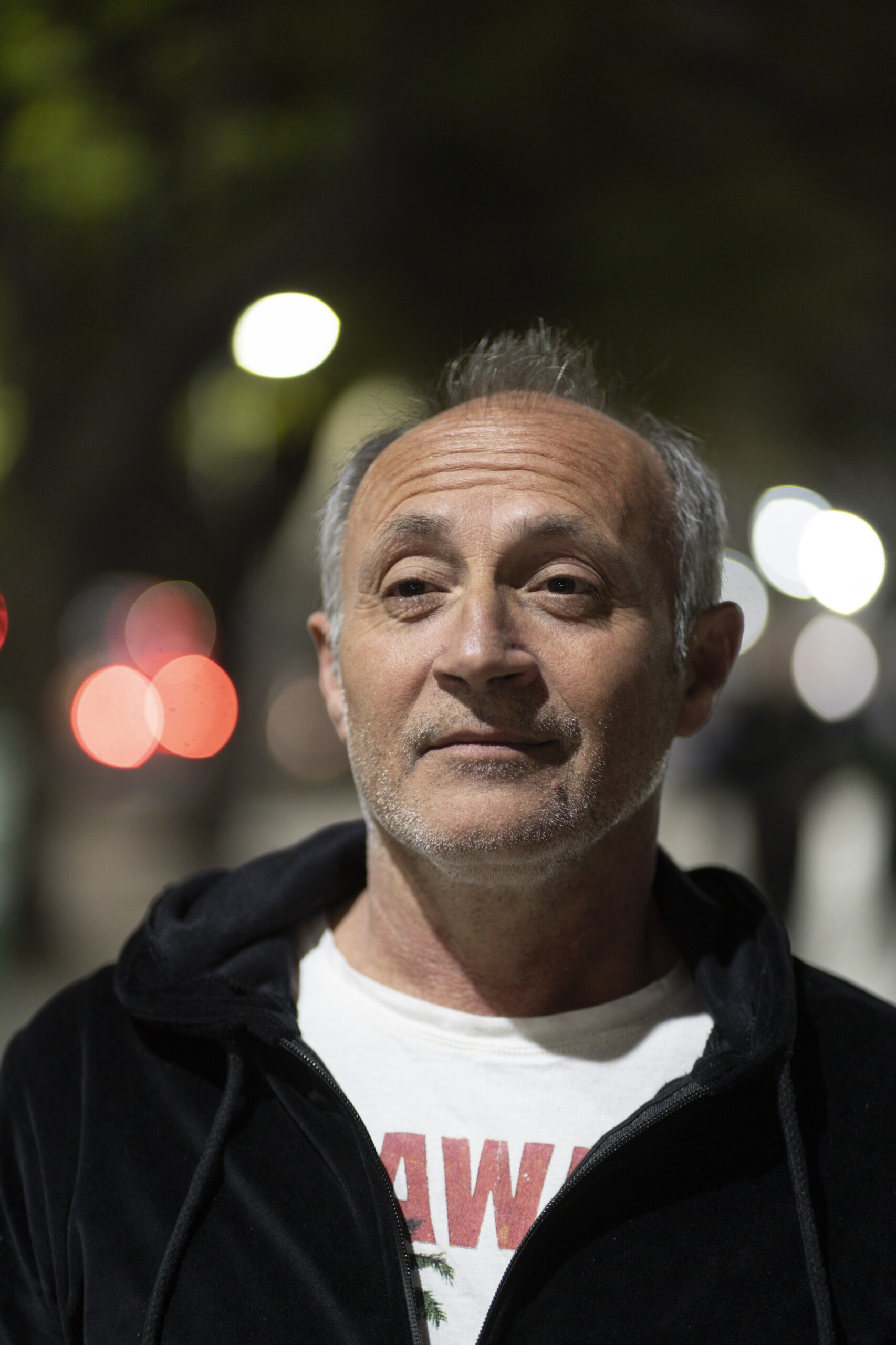 Juan José Becerra: Entre el tembladeral de la identidad y un empleo más artístico del tiempo